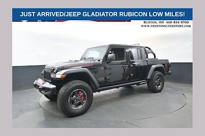 Used 2023 Jeep Gladiator - photo 1