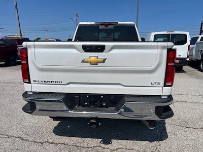 Used 2024 Chevrolet Silverado 2500 - photo 1