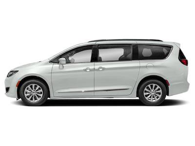 2018 Chrysler Pacifica FWD Minivan for sale #CM8484A - photo 1