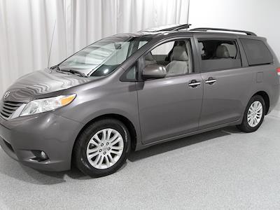 2012 Toyota Sienna FWD Minivan for sale #CM8639A - photo 2