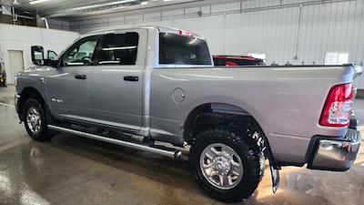 2022 Ram 2500 Crew Cab 4WD, Pickup for sale #31932A - photo 2