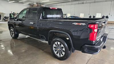 2022 Chevrolet Silverado 2500 Crew Cab 4WD Pickup for sale #32019C - photo 2