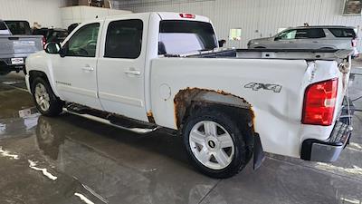 2007 Chevrolet Silverado 1500 Crew Cab 4WD Pickup for sale #32043B - photo 2