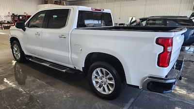 2021 Chevrolet Silverado 1500 Crew Cab 4WD Pickup for sale #32075A - photo 2