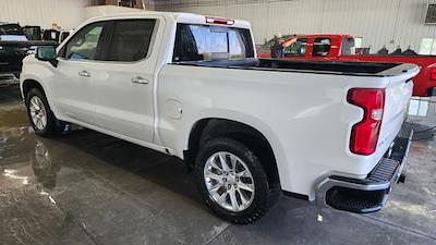 2022 Chevrolet Silverado 1500 Crew Cab 4WD Pickup for sale #32259A - photo 2