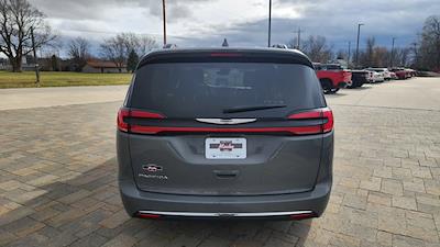 2022 Chrysler Pacifica FWD, Minivan for sale #5585A - photo 2