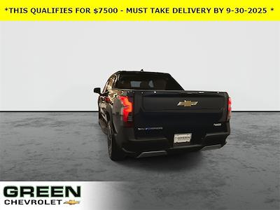 2025 Chevrolet Silverado EV Crew Cab 4x4 Pickup for sale #E27307 - photo 2