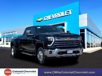 2025 Chevrolet Silverado 3500 Crew Cab 4x4 Pickup for sale #C6652 - photo 1