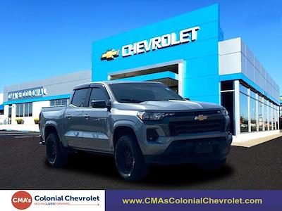 Used 2024 Chevrolet Colorado - photo 1