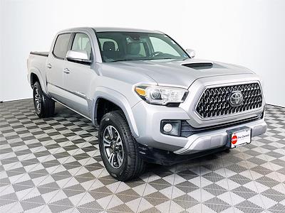 Used 2018 Toyota Tacoma - photo 1