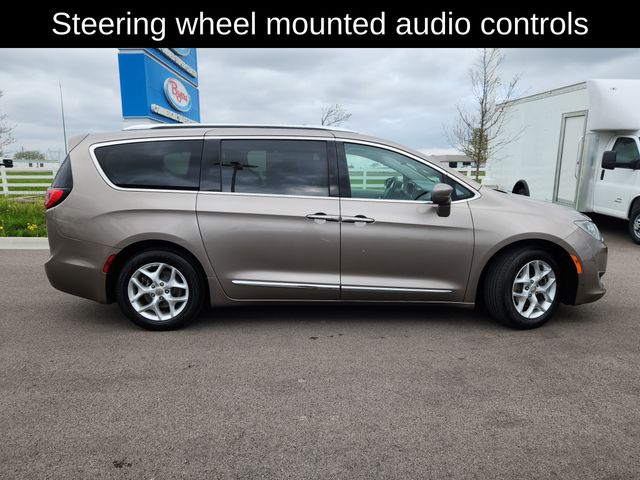 Used 2018 Chrysler Pacifica - photo 14