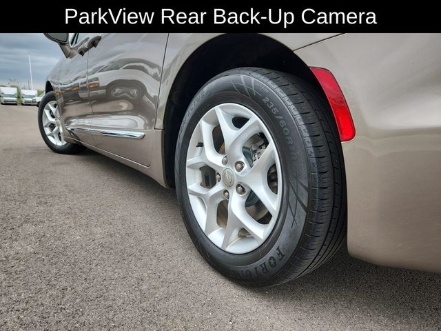 Used 2018 Chrysler Pacifica - photo 19