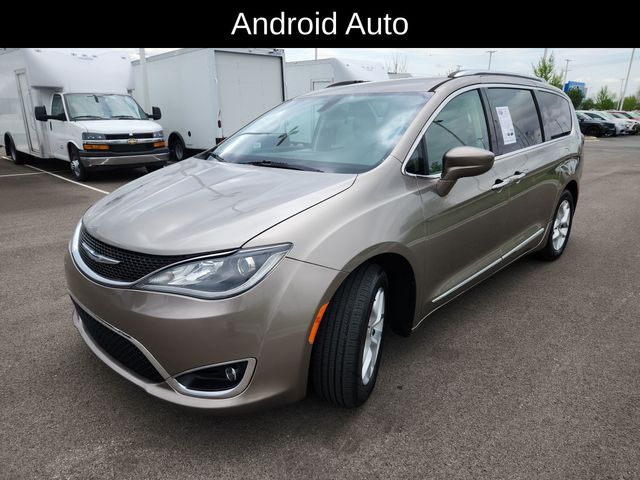 Used 2018 Chrysler Pacifica - photo 5