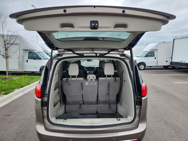 Used 2018 Chrysler Pacifica - photo 33