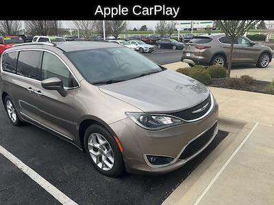 Used 2018 Chrysler Pacifica - photo 1