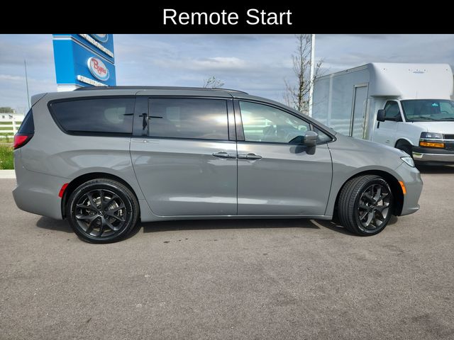 Used 2021 Chrysler Pacifica - photo 13