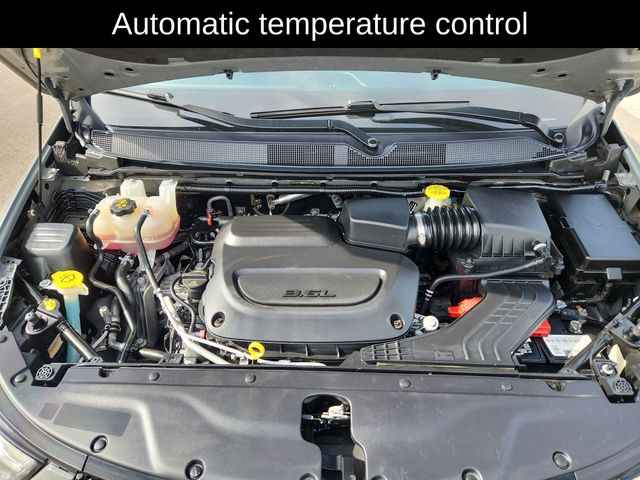 Used 2021 Chrysler Pacifica - photo 19