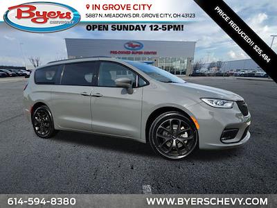 Used 2021 Chrysler Pacifica - photo 1