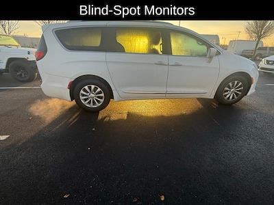 Used 2019 Chrysler Pacifica Touring L Minivan for sale #C250455B - photo 2