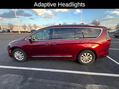 Used 2018 Chrysler Pacifica - photo 1
