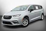 Used 2024 Chrysler Pacifica Touring L Minivan for sale #27751 - photo 1