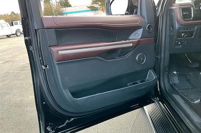 Used 2023 Ford Expedition - photo 1