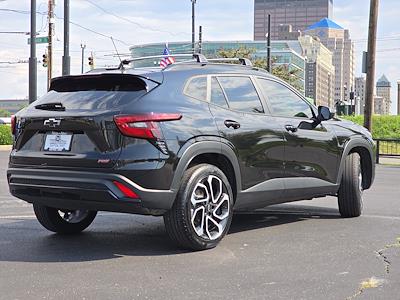 2024 Chevrolet Trax FWD SUV for sale #51400T - photo 2