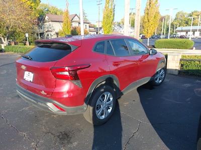 2025 Chevrolet Trax FWD SUV for sale #51684T - photo 2