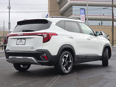 Used 2024 Kia Seltos - photo 1