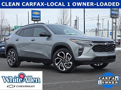Used 2025 Chevrolet Trax - photo 1