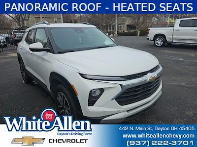 Used 2025 Chevrolet Trailblazer - photo 1