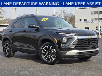 Used 2025 Chevrolet Trailblazer - photo 1