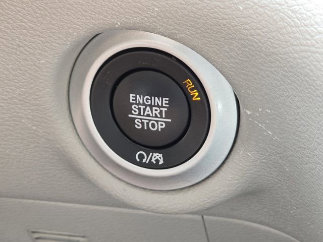 Used 2023 Chrysler Pacifica - photo 12