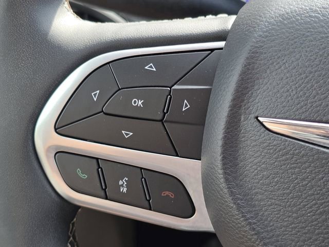Used 2023 Chrysler Pacifica - photo 13
