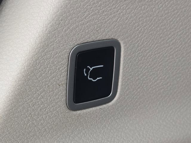 Used 2023 Chrysler Pacifica - photo 16
