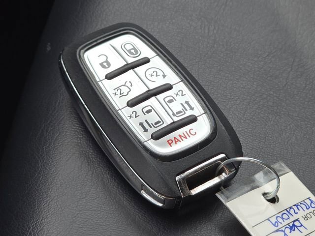 Used 2023 Chrysler Pacifica - photo 36