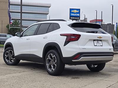 2025 Chevrolet Trax FWD SUV for sale #T25782 - photo 2