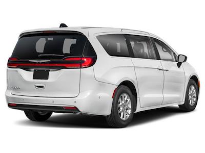 Used 2026 Chrysler Pacifica - photo 1