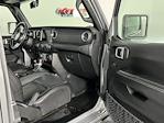 Used 2020 Jeep Gladiator Overland Crew Cab for sale #P4144 - photo 29