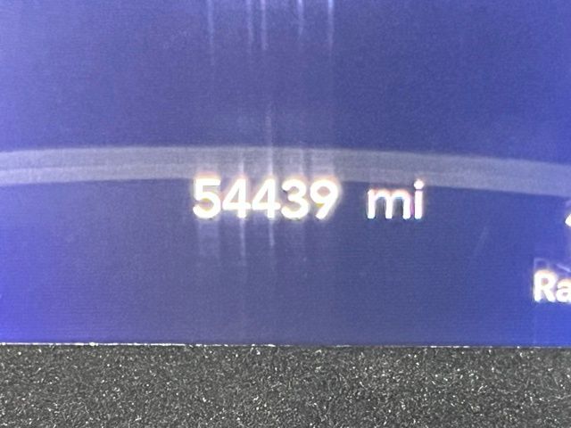 Used 2023 Chrysler Pacifica - photo 19