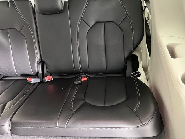 Used 2023 Chrysler Pacifica - photo 29
