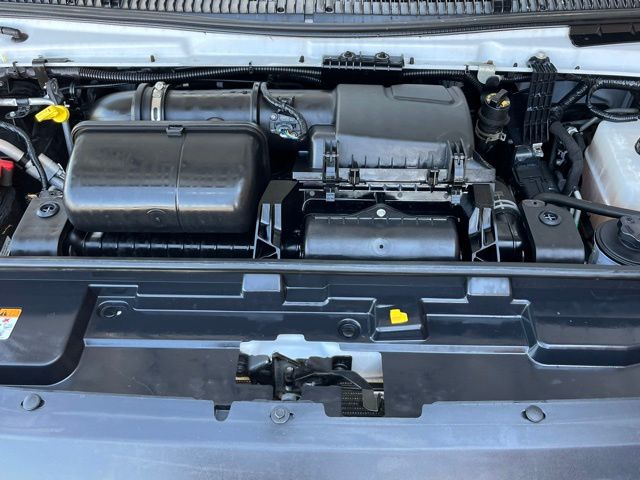 Used 2024 Ford E-450 - photo 5