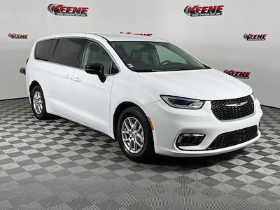 2024 Chrysler Pacifica FWD Minivan for sale #P4473 - photo 2