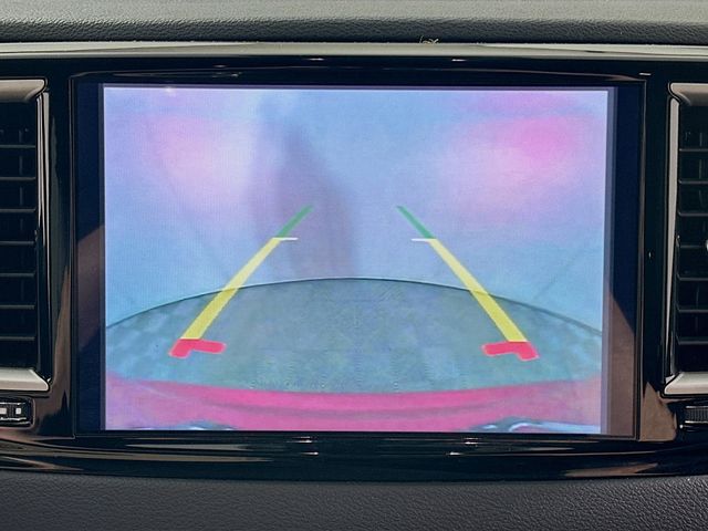 Used 2025 Chrysler Pacifica - photo 18
