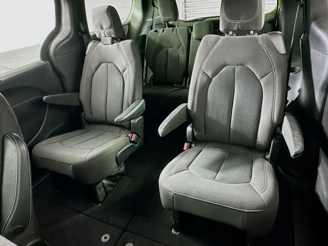 Used 2019 Chrysler Pacifica - photo 13