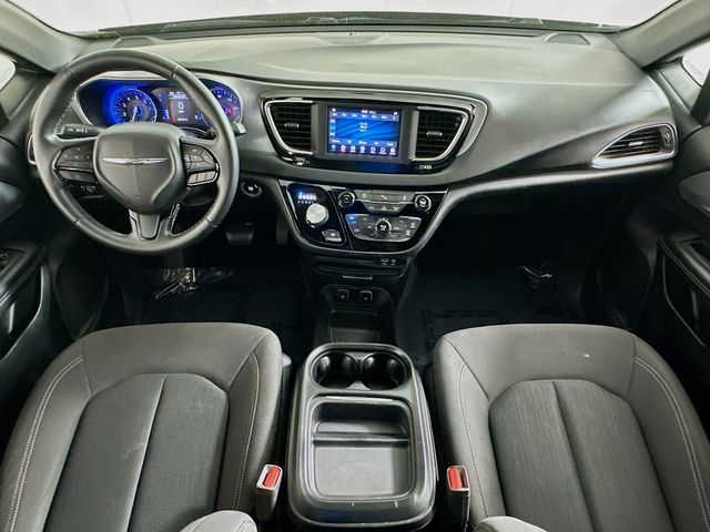 Used 2019 Chrysler Pacifica - photo 15