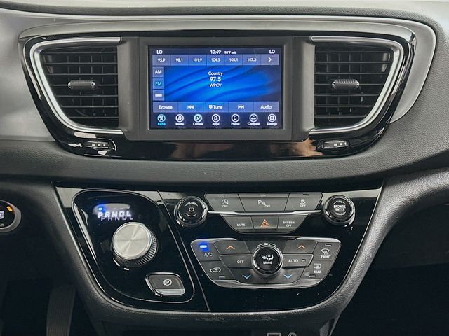 Used 2019 Chrysler Pacifica - photo 17