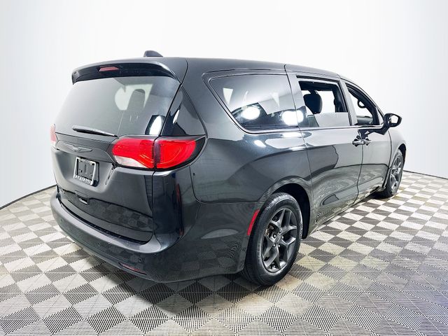 Used 2019 Chrysler Pacifica - photo 5