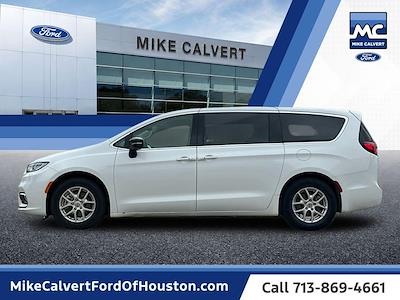 2024 Chrysler Pacifica FWD Minivan for sale #F0152 - photo 2