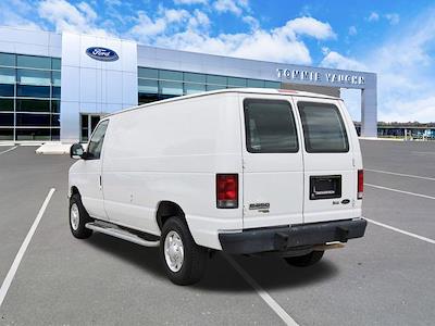 Used 2011 Ford E-250 - photo 2